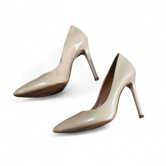 Tan Stiletto Pointed Toe heels - Picture 3 of 6